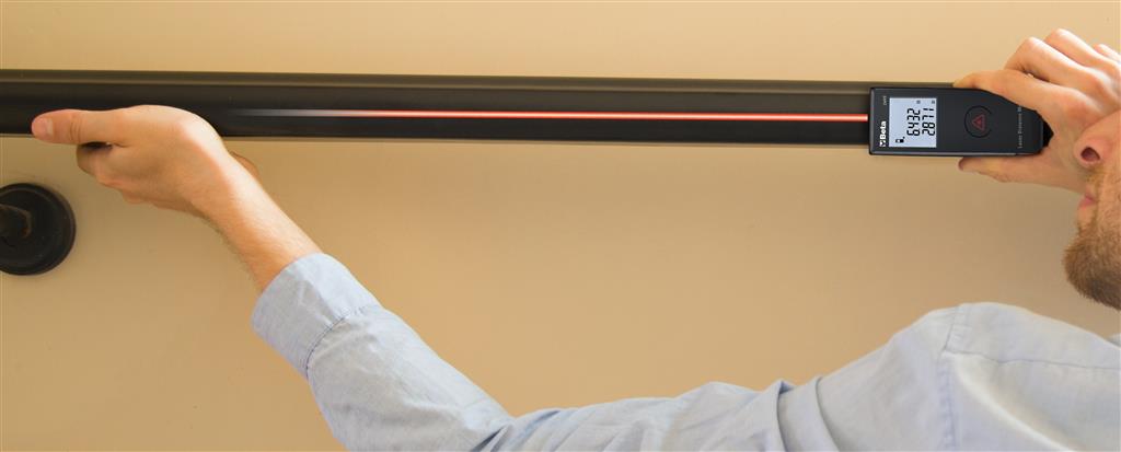1693 20-APPAREIL MESURE DISTANCE LASER