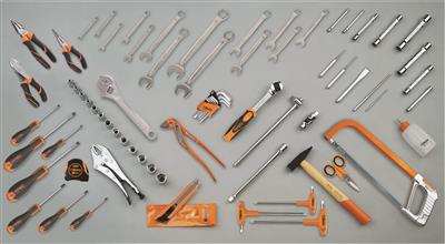 5915VU/3-COMPOSITION DE 74 OUTILS