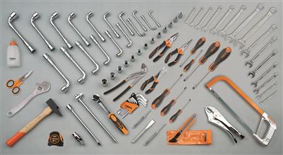 5915VU/4-COMPOSITION DE 80 OUTILS