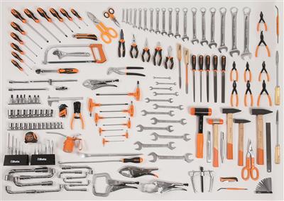5957VI-COMPOSITION DE 162 OUTILS